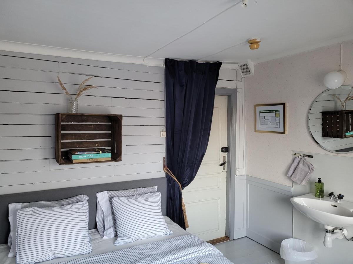 Djurgardsportens Hostel *